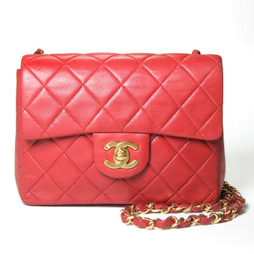 OLD CHANEL マトラッセ定番チェーンショルダー（赤）