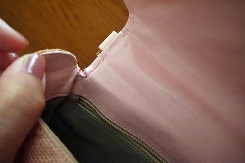 OLD CHANEL リザード皮 ピンクのバッグ