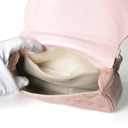 OLD CHANEL リザード皮 ピンクのバッグ