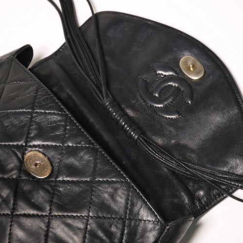 CHANELラムマトラッセ　ショルダー（黒）