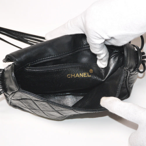 CHANELラムマトラッセ　ショルダー（黒）
