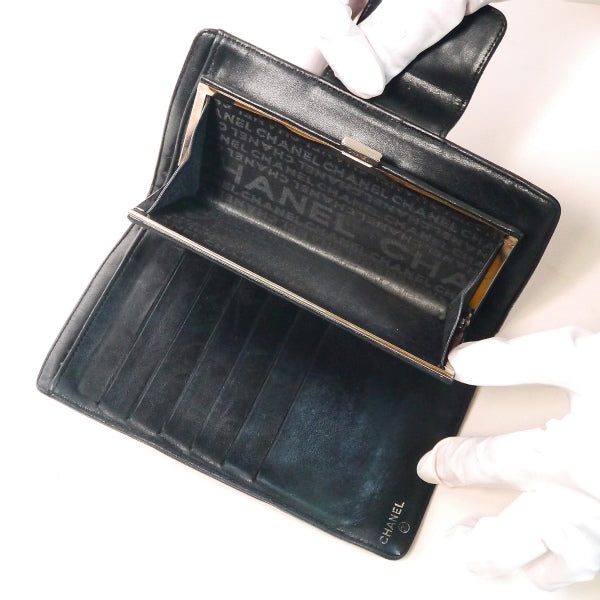 CHANEL　アイコン型押し長財布（黒）