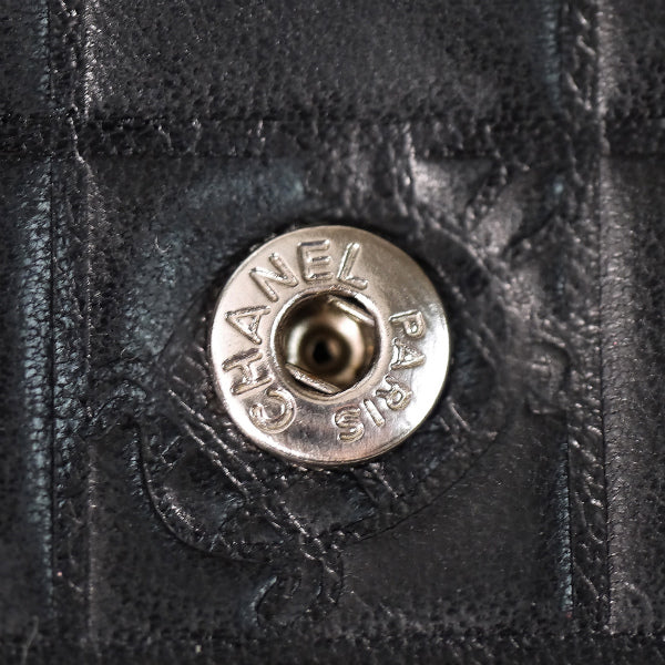 CHANEL　アイコン型押し長財布（黒）
