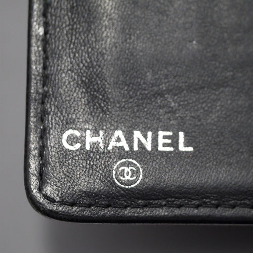CHANEL　アイコン型押し長財布（黒）