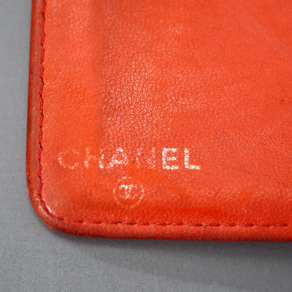 CHANEL　アイコン型押し長財布（赤）