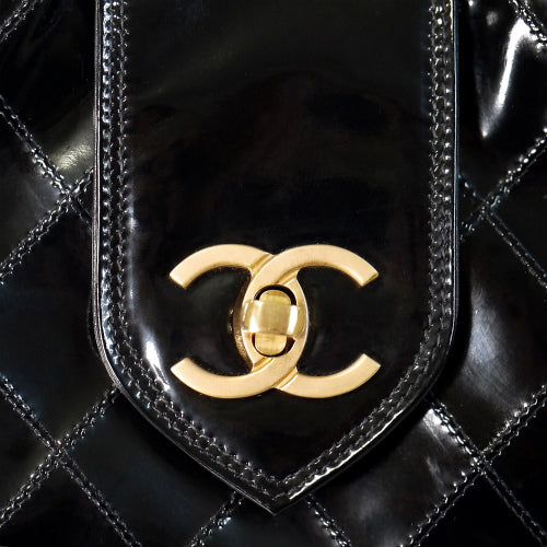 OLD CHANEL　パテント　ショルダー（黒）