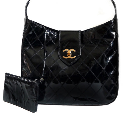 OLD CHANEL　パテント　ショルダー（黒）