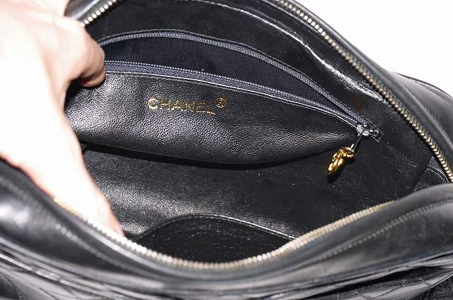 CHANEL　黒フリンジショルダー