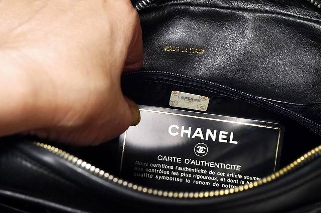 CHANEL　黒フリンジショルダー