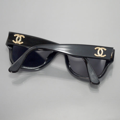CHANEL ココマーク　サングラス（黒）