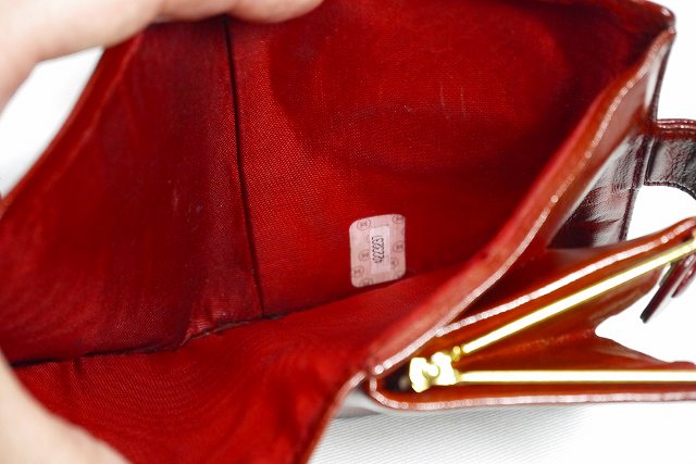 CHANEL キャビア 財布（ワインレッド）