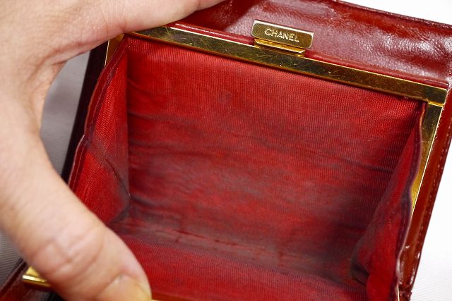 CHANEL キャビア 財布（ワインレッド）