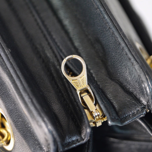 OLD CHANEL　マトラッセＷチェーンショルダー（黒）