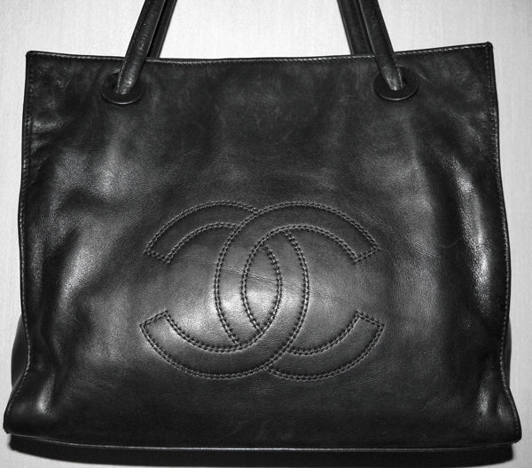 <訳あり>CHANEL ラム革トートバッグ(黒）