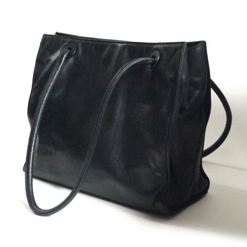 <訳あり>CHANEL ラム革トートバッグ(黒）