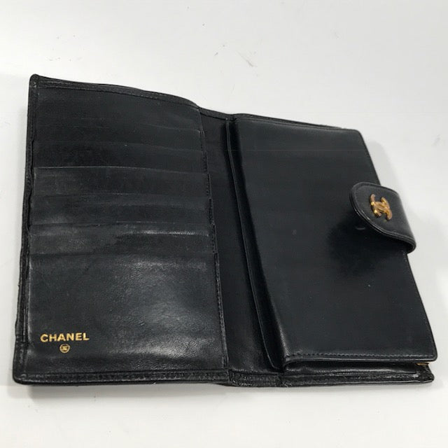OLD CHANEL　マトラッセがま口長財布（キャビアスキン/黒）