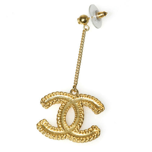 CHANEL　スイングピアス（ゴールド）