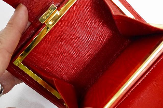 OLD CHANEL ラム革 財布（赤・がま口）