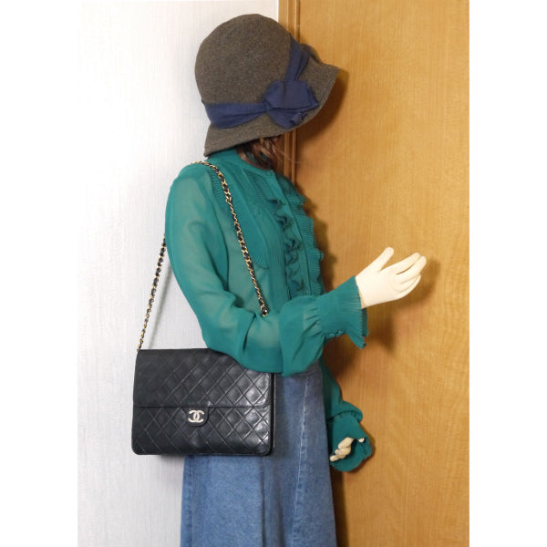 OLD CHANEL 逆ココ!マトラッセチェーンショルダー25（黒）