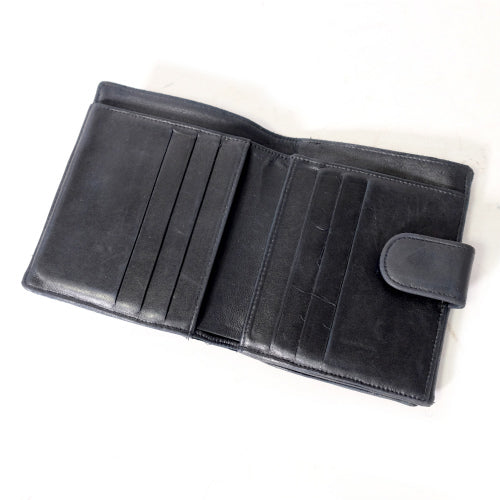 OLD CHANEL ラムスキン２つ折れ財布（大ココ・黒）