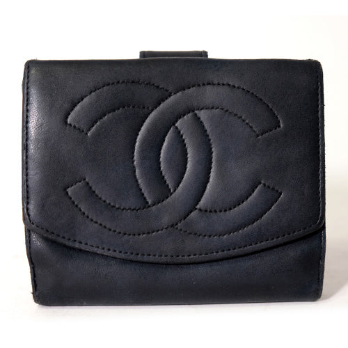OLD CHANEL ラムスキン２つ折れ財布（大ココ・黒）