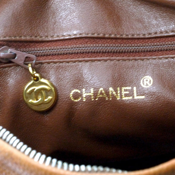 OLD CHANEL トリプルココステッチショルダー（キャメル/キャビアスキン）