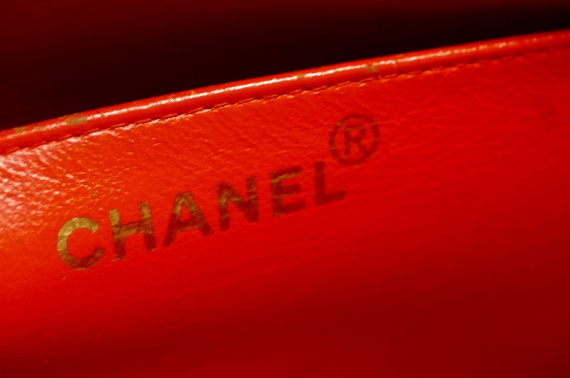 CHANEL　エナメル/布ショルダー（黒）