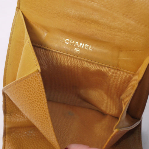 CHANEL　2つ折れ財布キャビアスキン（イエローオレンジ）