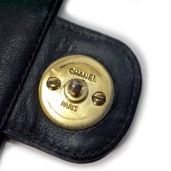 OLD CHANEL マトラッセチェーンショルダー（黒/ラムスキン）