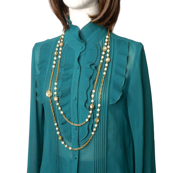 OLD CHANEL パール３連ネックレス