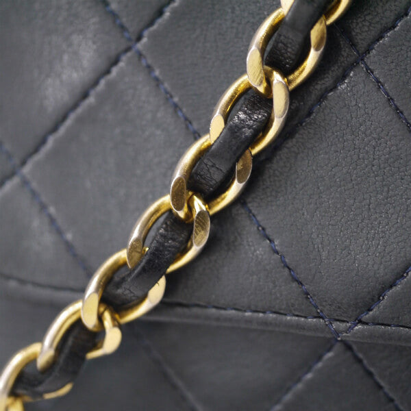 OLD CHANEL マトラッセ定番チェーンショルダー25（黒/ラムスキン）