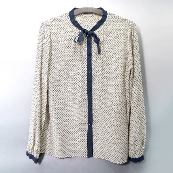 OLD CHANEL ココマーク柄 ボウタイブラウス（紺）
