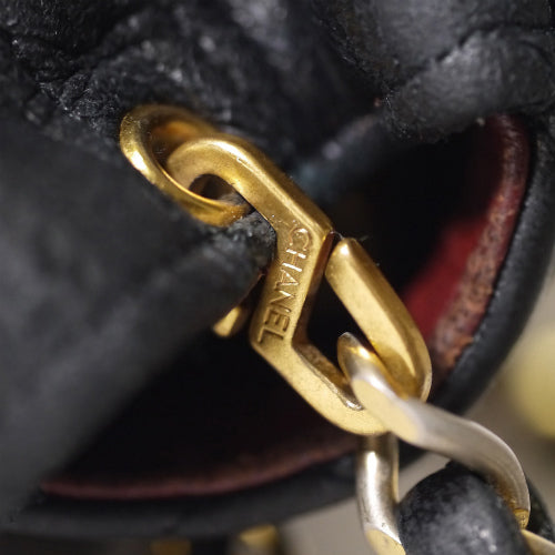 OLD CHANEL　マトラッセ　チェーンバッグ（黒）