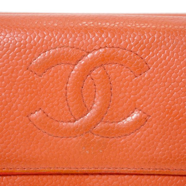 CHANEL　2つ折れWホック財布キャビアスキン（サーモンピンク）