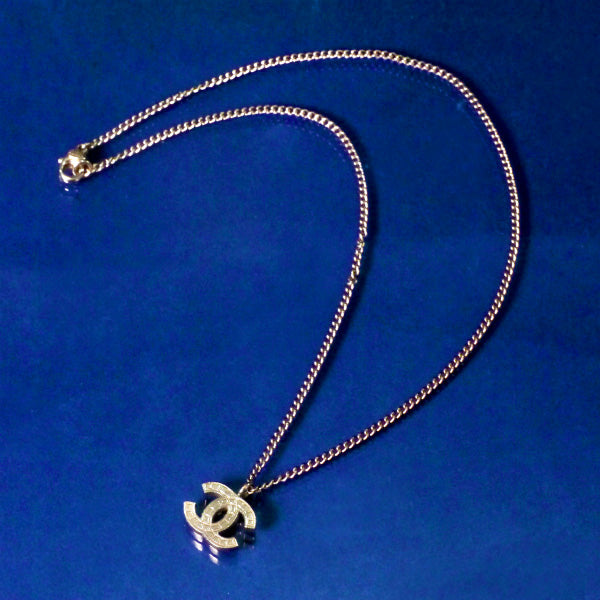 CHANEL ココマークネックレス（シャンパンゴールド）