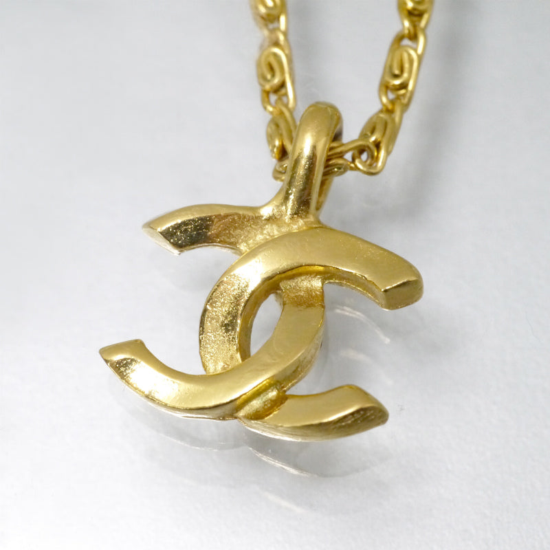 OLD CHANEL 1982年刻印 ココマークネックレス（ゴールド）