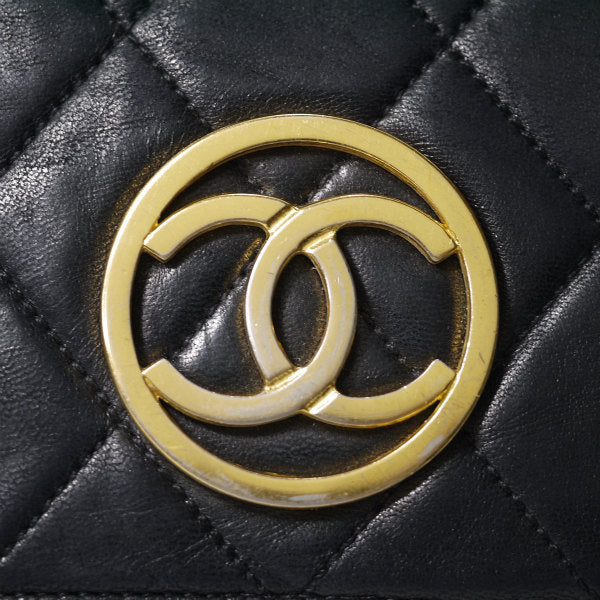 CHANEL ココマーク マトラッセチェーンポシェット