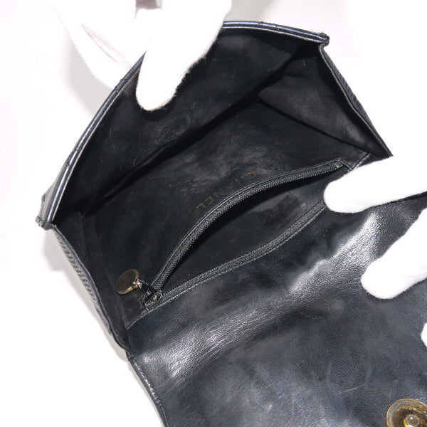 CHANEL ココマーク マトラッセチェーンポシェット