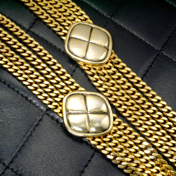 CHANEL　レア！ココマークステッチ ４連チェーンフリンジバッグ（黒）