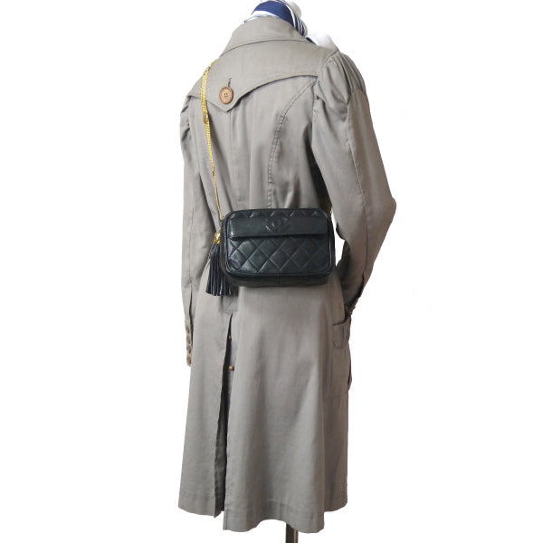 CHANEL　レア！ココマークステッチ ４連チェーンフリンジバッグ（黒）