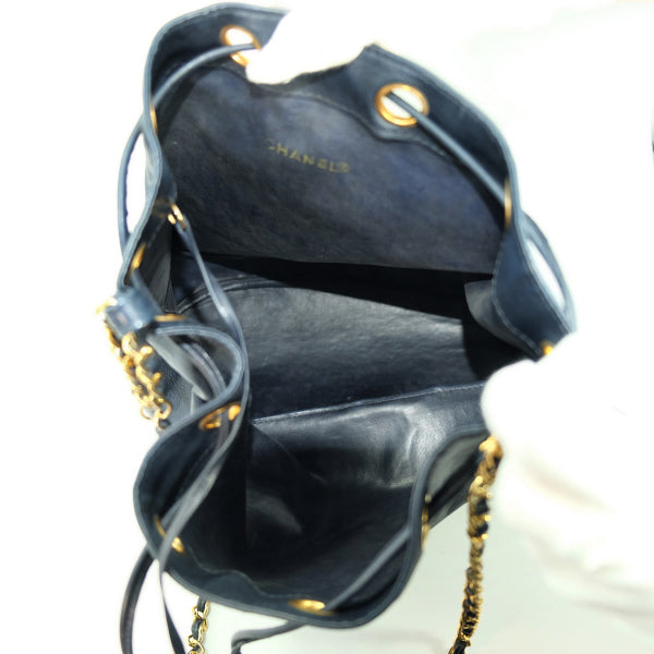 OLD CHANEL　総革マトラッセ巾着チェーンショルダー（紺）