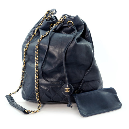 OLD CHANEL　総革マトラッセ巾着チェーンショルダー（紺）