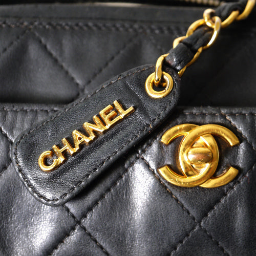 OLD CHANELラムマトラッセ　ショルダー（黒）