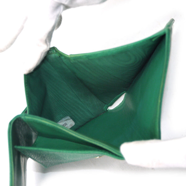 OLD CHANEL　ココステッチWホック折財布（緑/キャビアスキン）