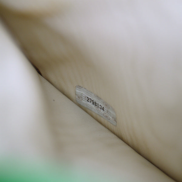 OLD CHANEL　ココステッチがま口長財布（緑/キャビアスキン）