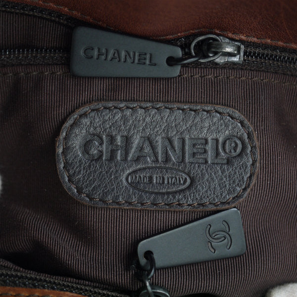 OLD CHANEL　スクエア総革製トートバッグ（茶）