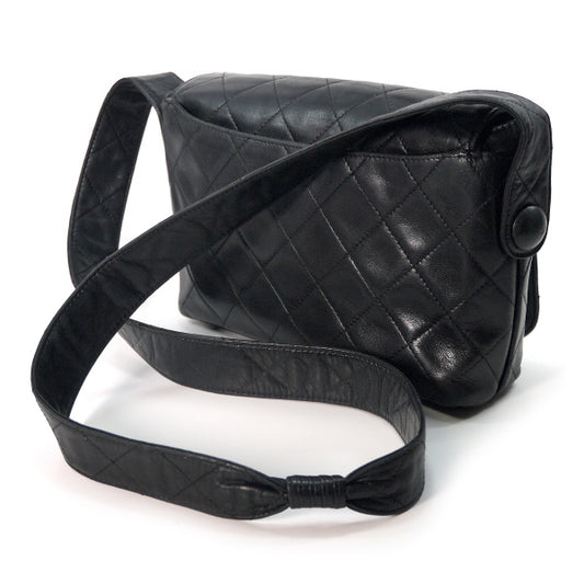 OLD CHANEL ラムスキンマトラッセ ココマークショルダー（黒）