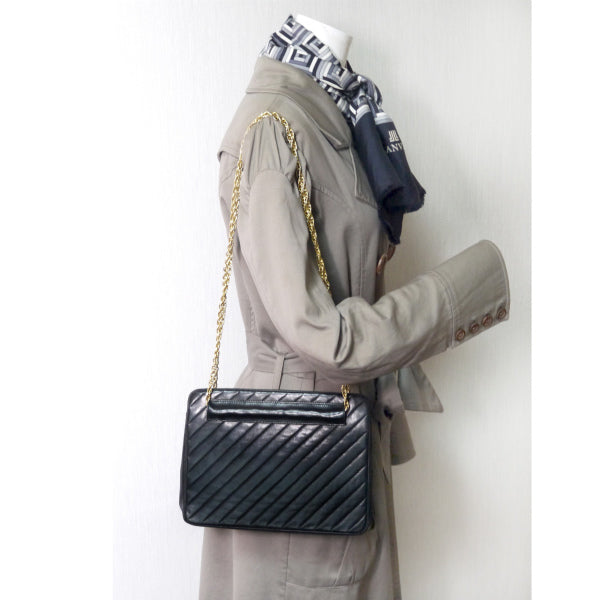 OLD CHANEL マドモアゼルステッチ がま口チェーンバッグ（黒/ラムスキン）