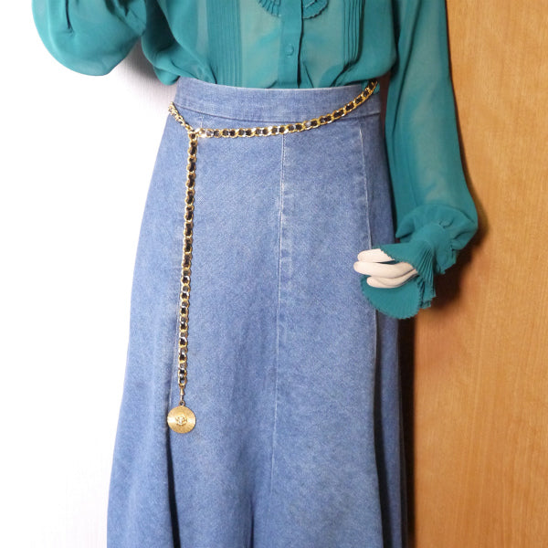 OLD CHANEL　ライオンモチーフ チェーンベルトネックレス(黒)