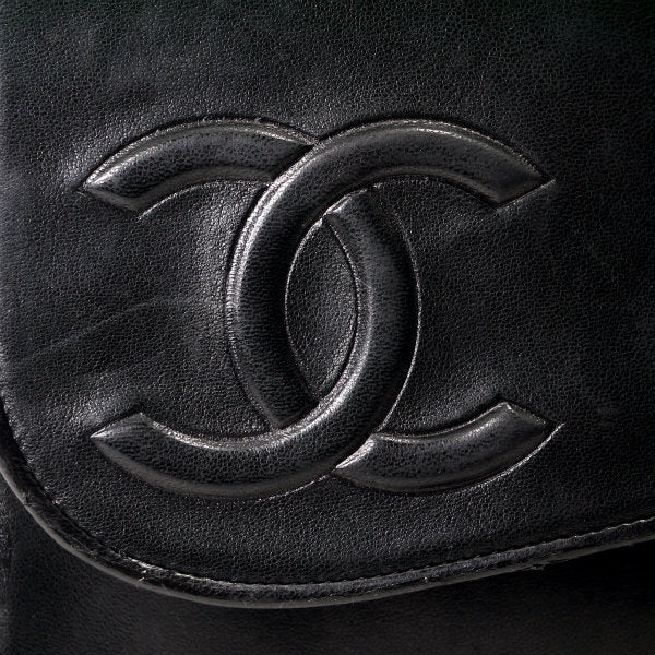 OLD CHANEL　ココマークステッチ 斜めフラップチェーンバッグ（黒）